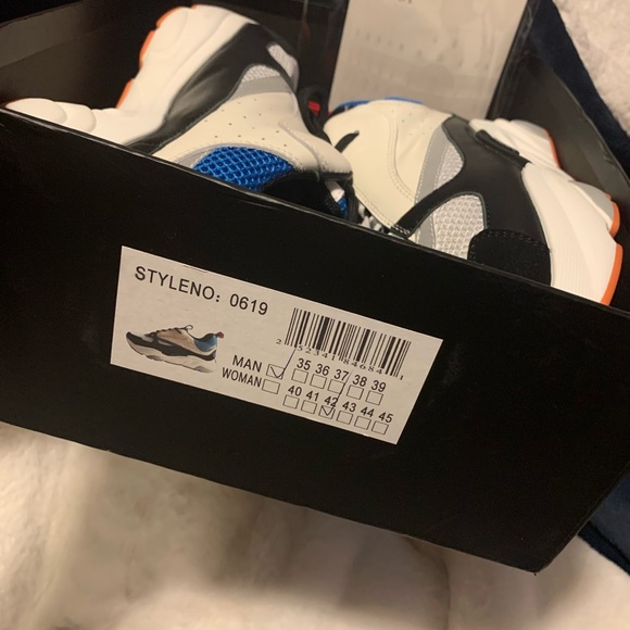 Dior sneakers - Picture 2 of 5